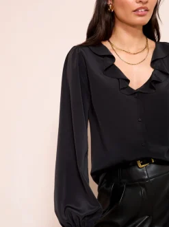 Zwart - Friends Like These Long Sleeve Button Front Ruffle Blouse