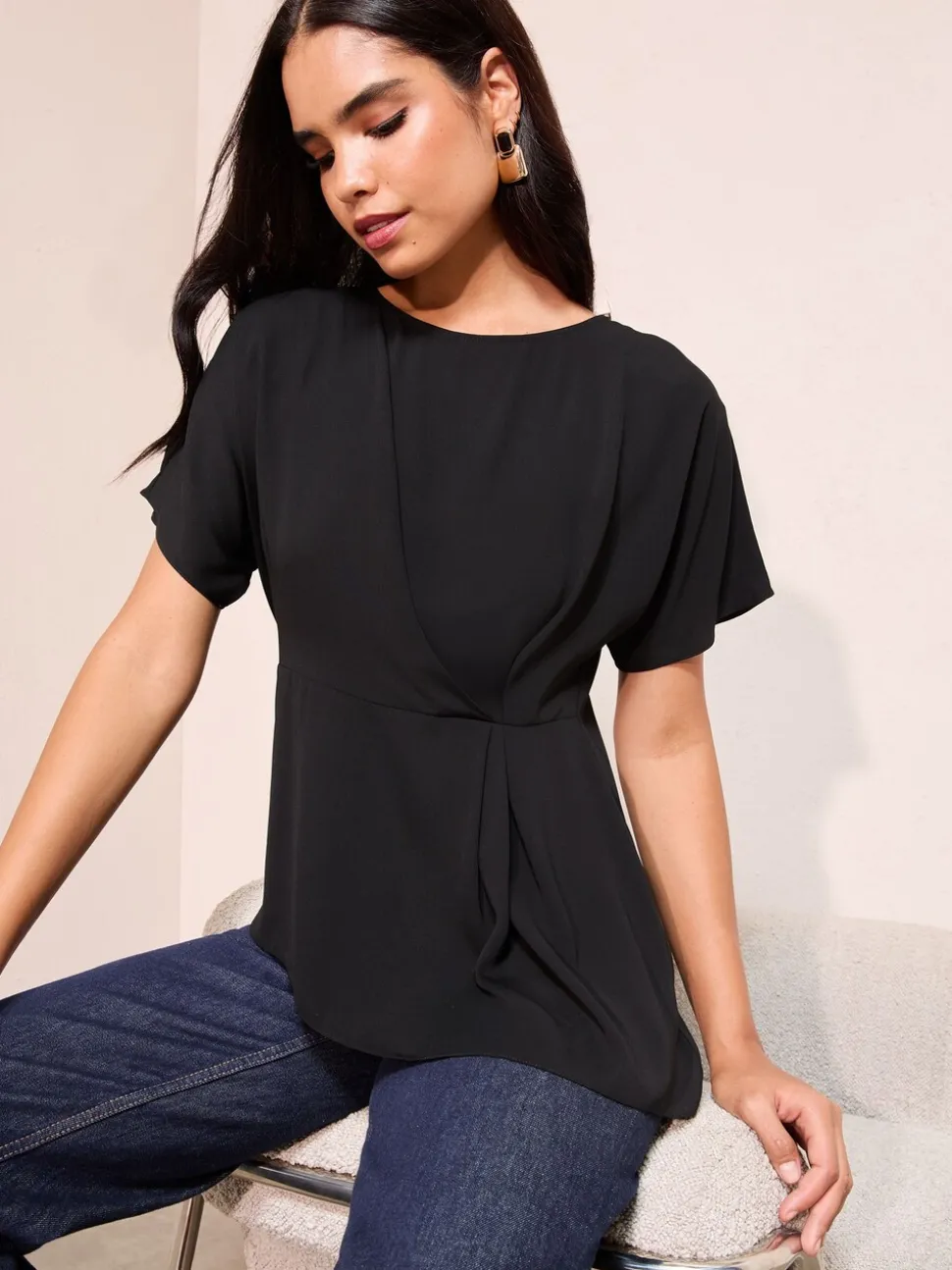 Zwart - Friends Like These Pleated Waist Detail Short Sleeve Blouse