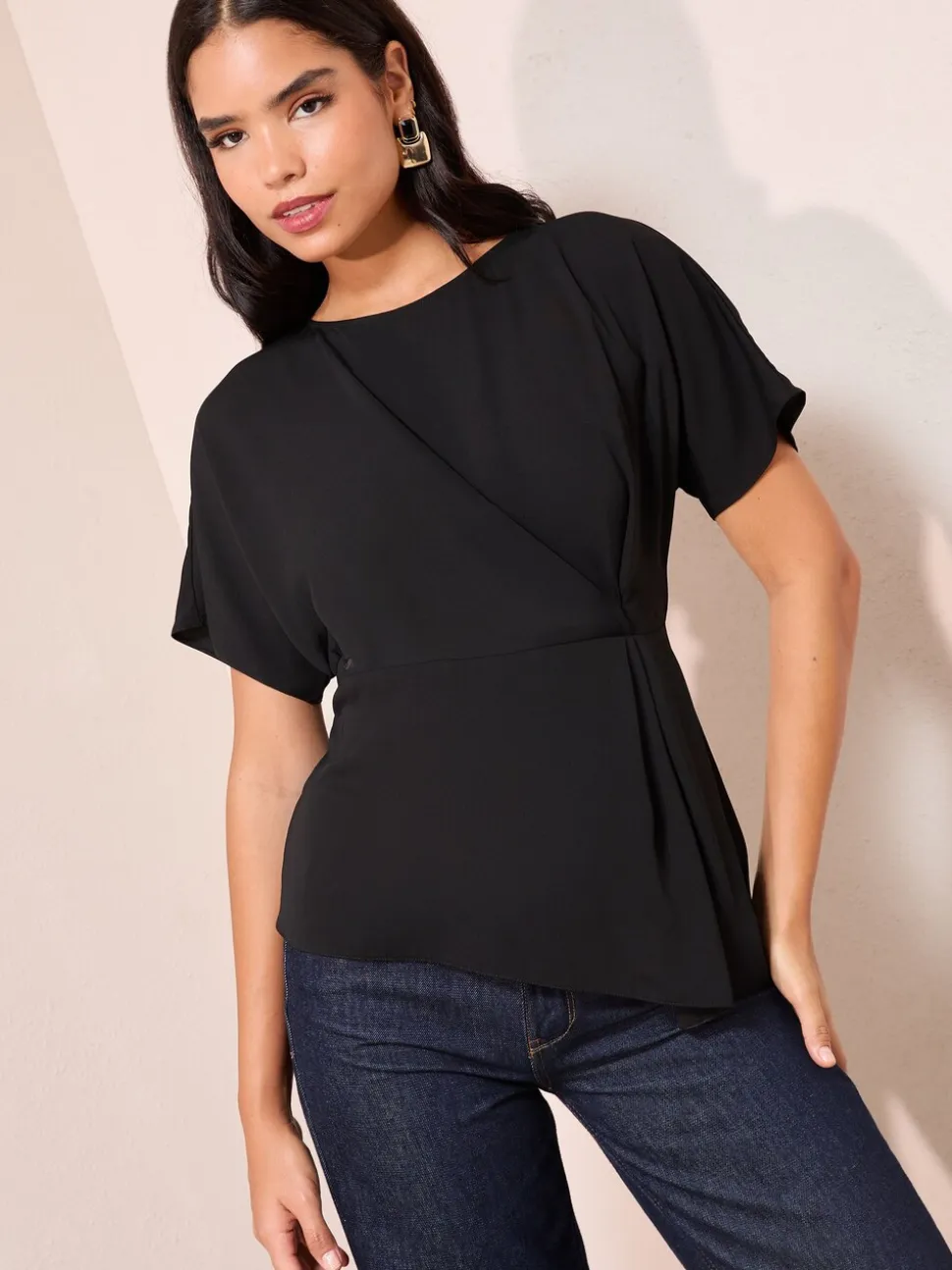 Zwart - Friends Like These Pleated Waist Detail Short Sleeve Blouse