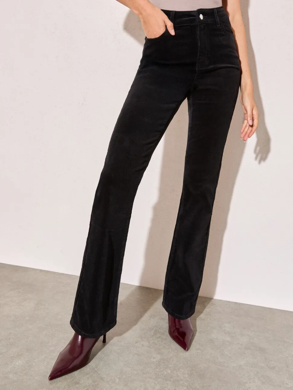 Zwart - Friends Like These bootcut corduroy broek