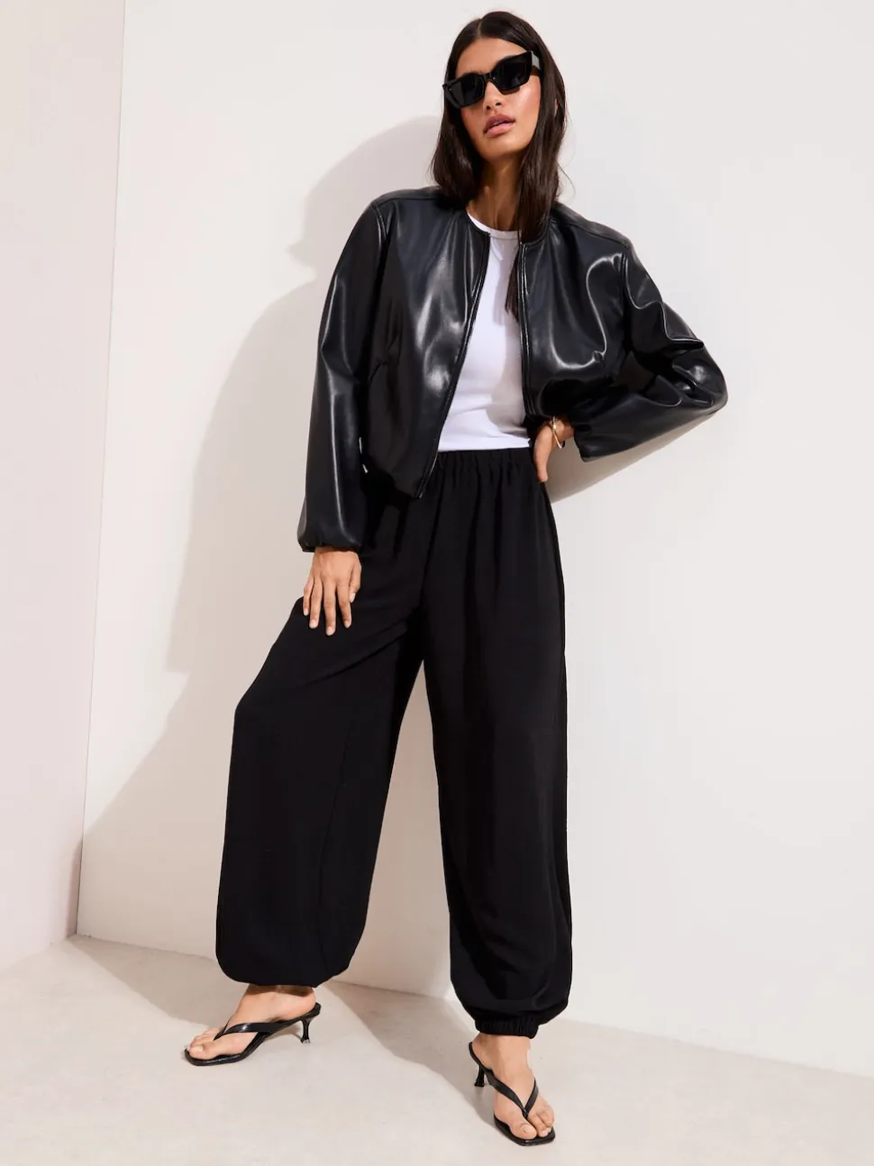 Zwart - Friends Like These Balloon Trousers With Elasticated Waist