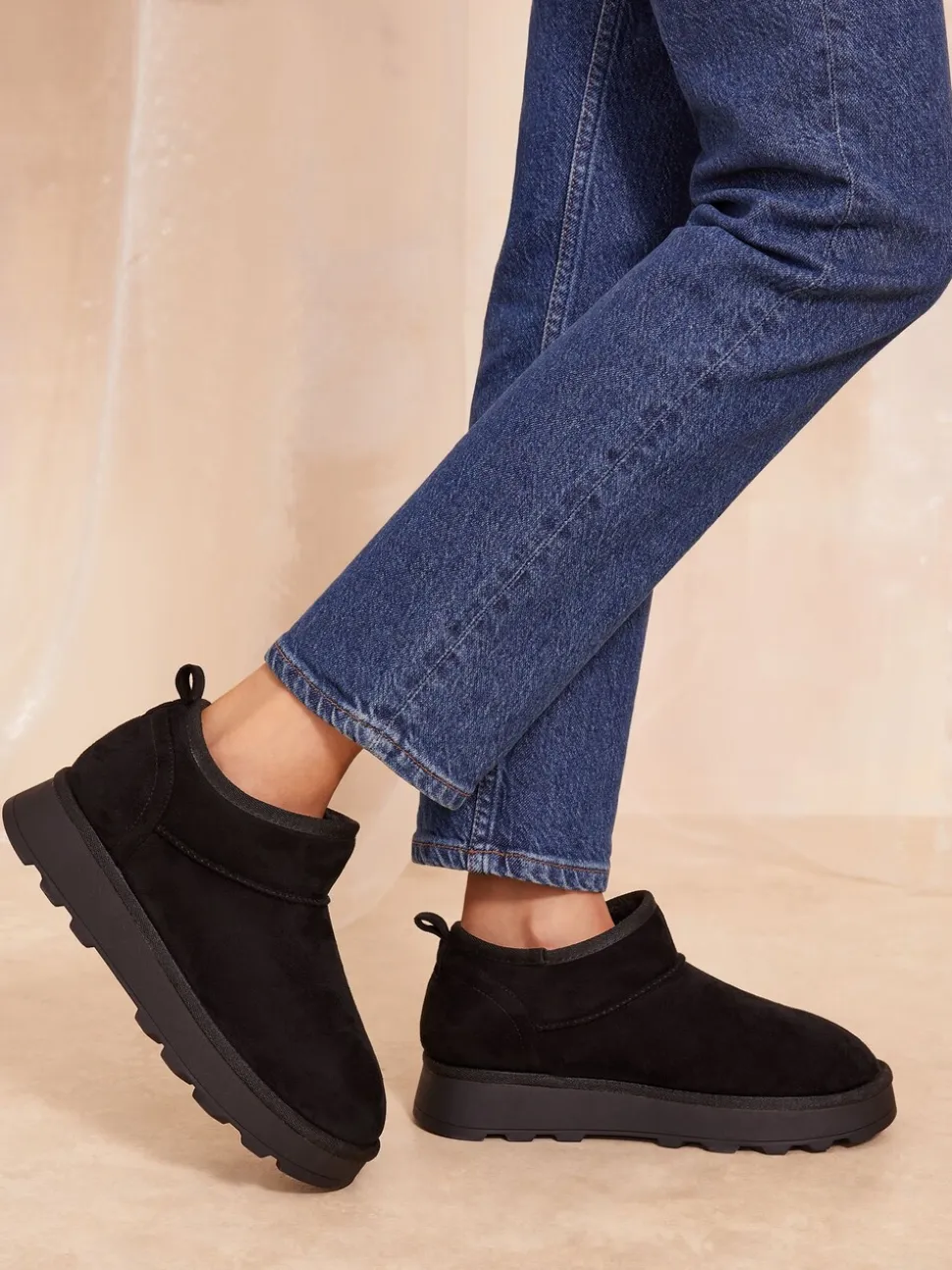 Zwart - Friends Like These Cosy Faux Fur Lined Ankle Suede Boots