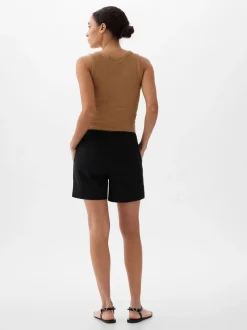 Zwart - Gap stads-chinoshort van 5 inch met halfhoge taille