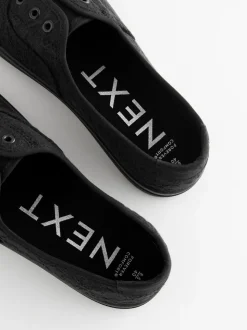 Zwart - Geborduurde veterloze canvas instapsneakers