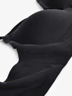 Zwart - Gladstrijkende beha's zonder beugel met lichte vulling voor ultiem comfort