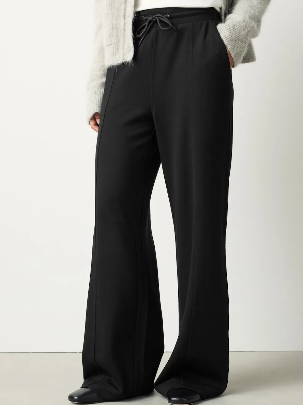 Zwart - Joggingbroek met wijde pijpen