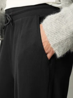 Zwart - Joggingbroek met wijde pijpen