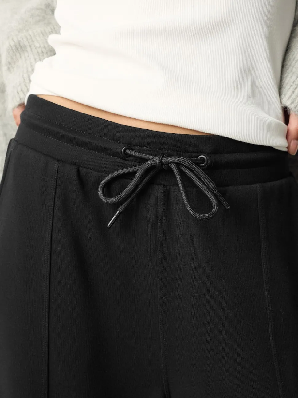 Zwart - Joggingbroek met wijde pijpen