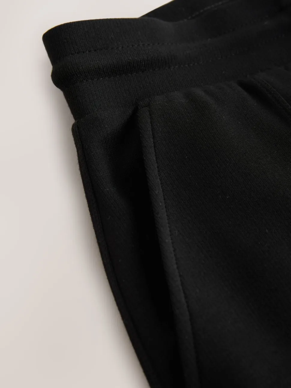 Zwart - Joggingbroek met wijde pijpen