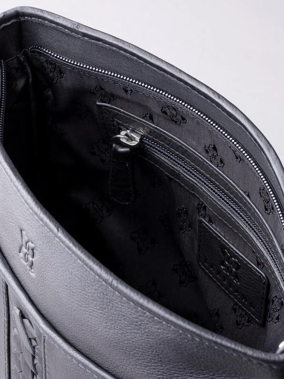 Zwart - Lakeland Leather Farlam schoudertas