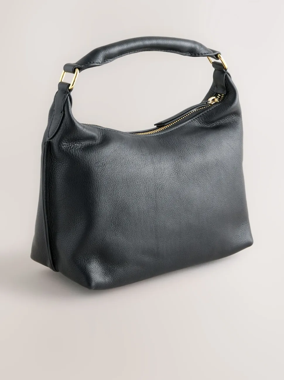 Zwart - Leather Scooped Hand Held Bag