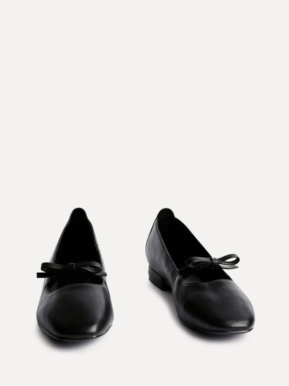 Zwart - Linzi Cressida Pumps Met Strikdetail
