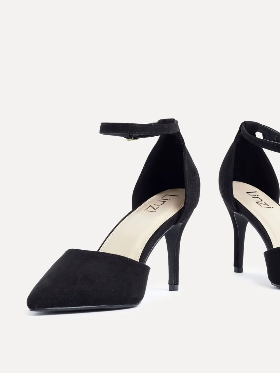 Zwart - Linzi Lavora Stiletto pumps met enkelbandje en wijde pasvorm