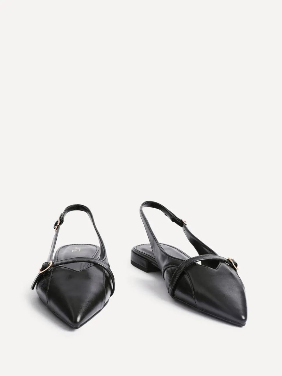 Zwart - Linzi Prague Lage schoenen met spitse neus en gespdetail