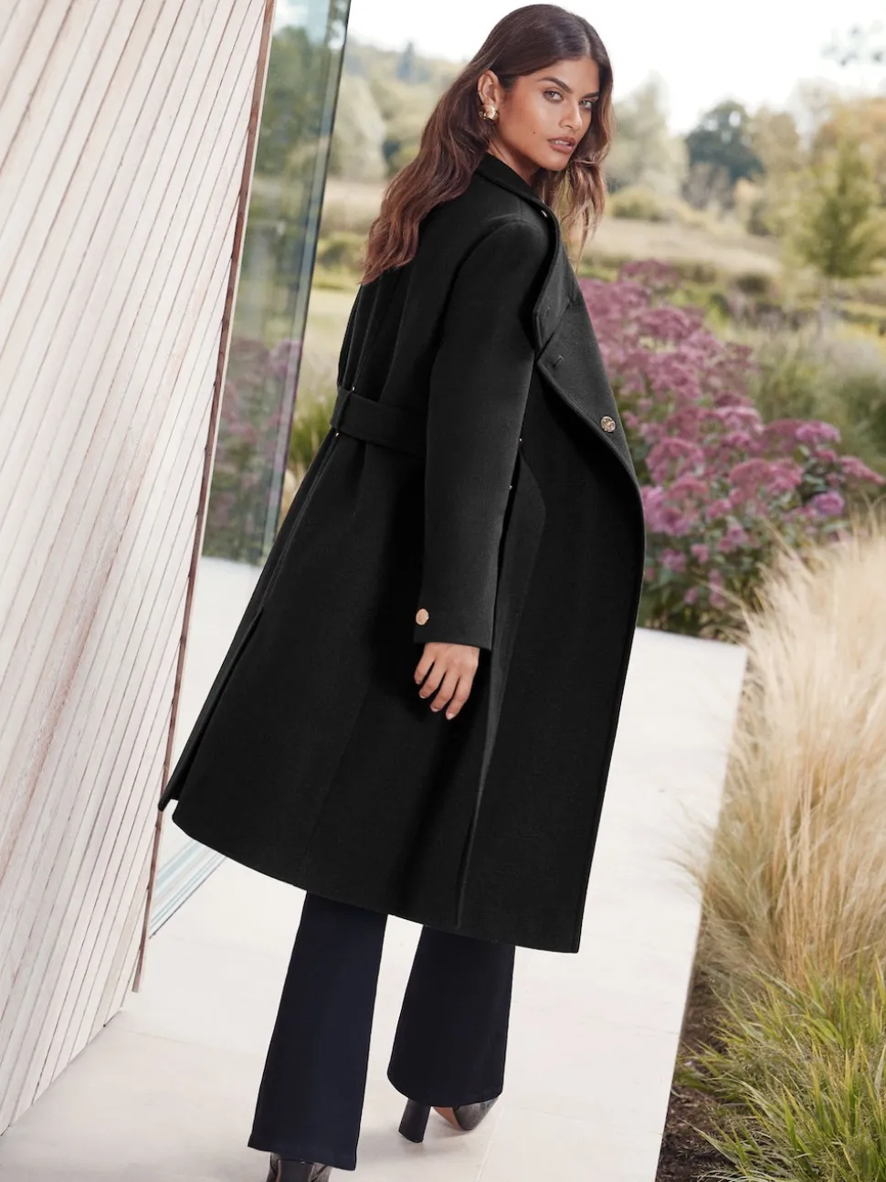 Zwart - Lipsy asymmetrische jas met trechterhals en riem