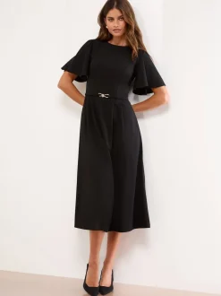 Zwart - Lipsy Crew Neck Short Sleeve Fit and Flare Midi Dress with Gold Trim Belt