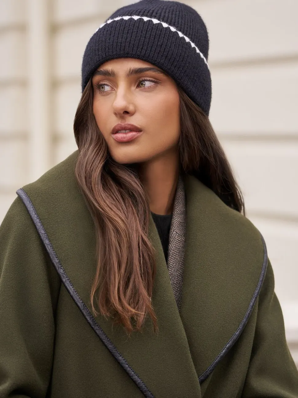 Zwart - Lipsy Whipstitch Trim Beanie Hat