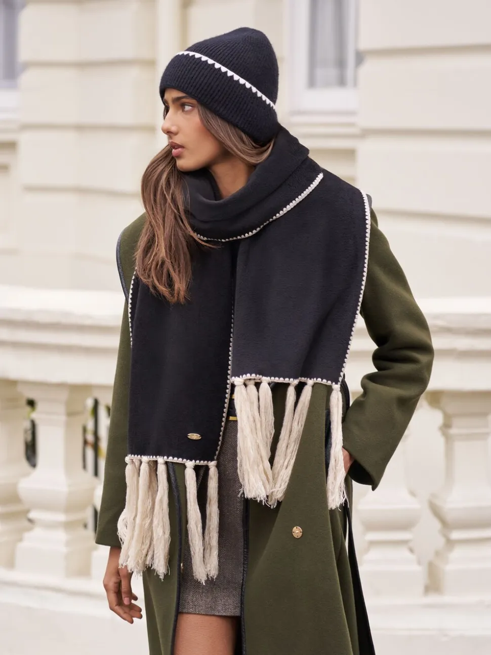Zwart - Lipsy Whipstitch Trim Beanie Hat