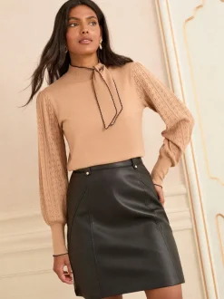 Zwart - Love & Roses minirok van imitatieleer