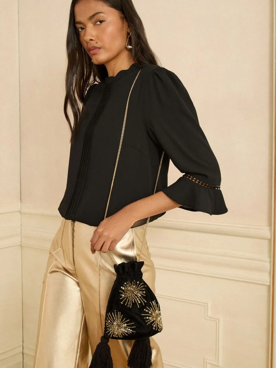 Zwart - Love & Roses Velvet Sequin Embellished Pouch Bag
