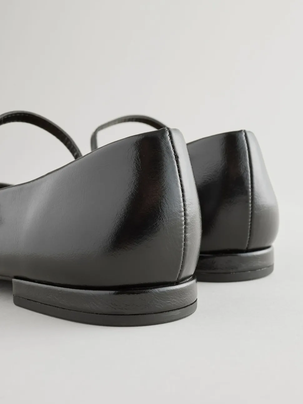 Zwart - Mary Jane-schoenen met ronde neus