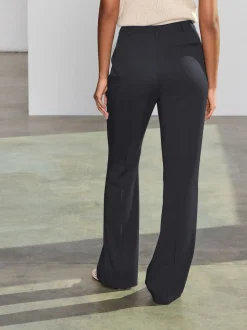 Zwart - Modieus gesneden bootcut broek