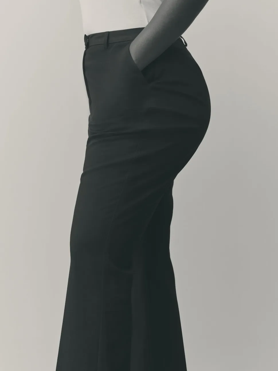 Zwart - Modieuze Hourglass broek met bootcut