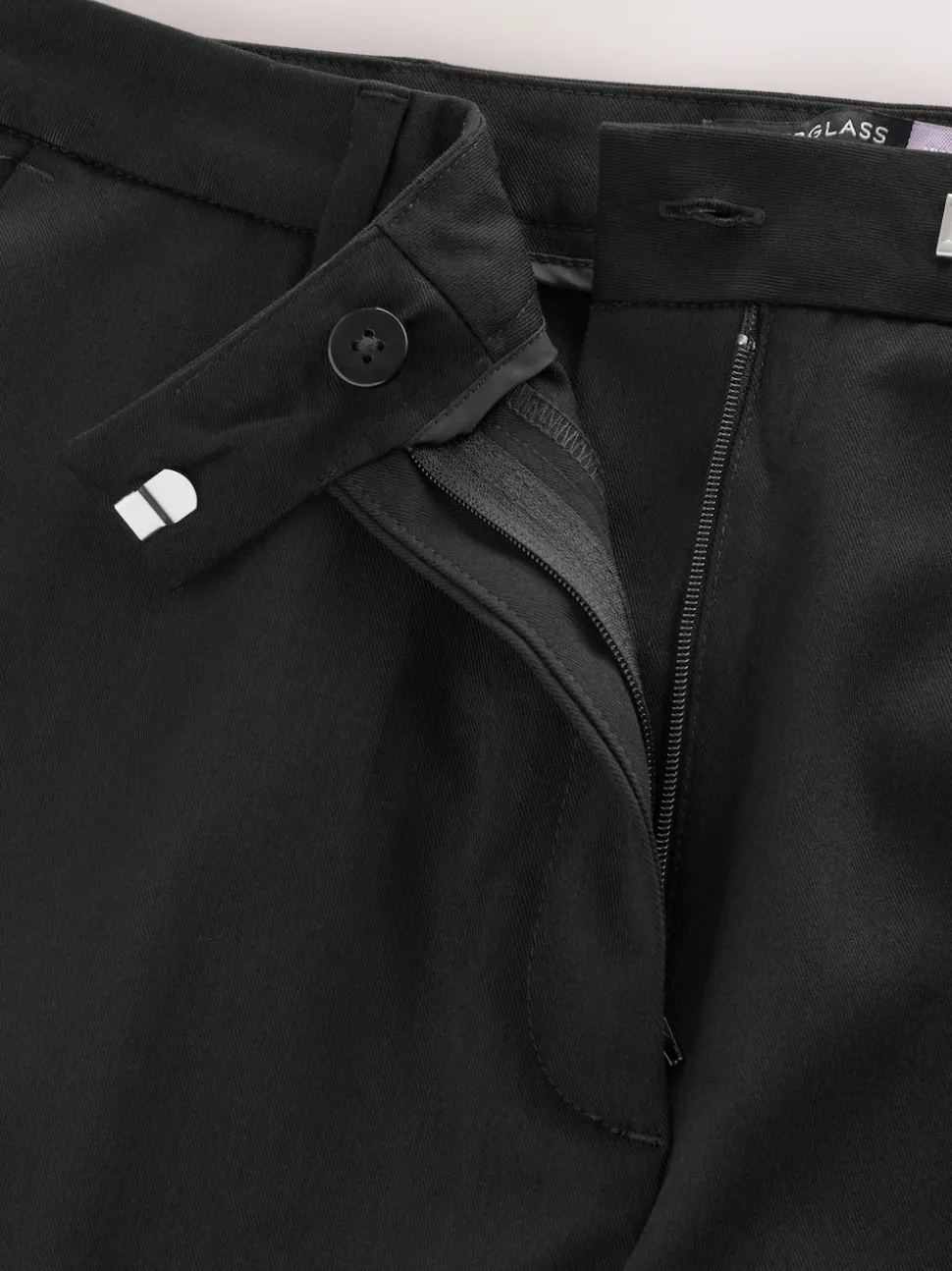 Zwart - Modieuze Hourglass broek met bootcut