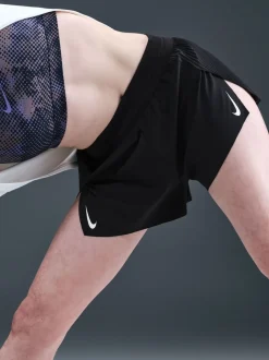 Zwart - Nike AeroSwift Dri-FIT ADV hardloopshorts met halfhoge taille en ingebouwde onderbroek, 3