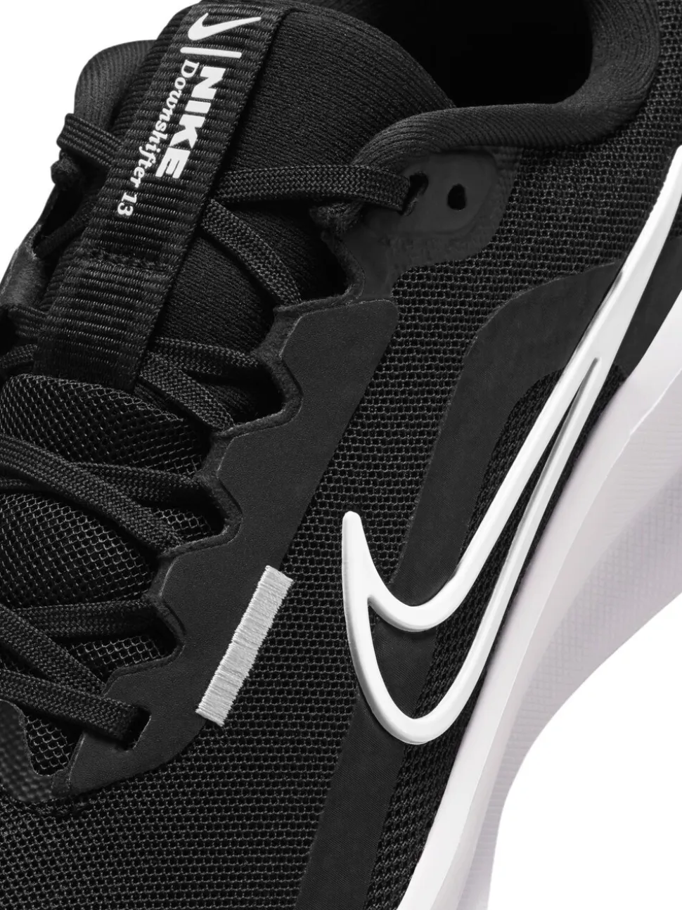 Zwart - Nike Downshifter 13 Road hardloopsneakers