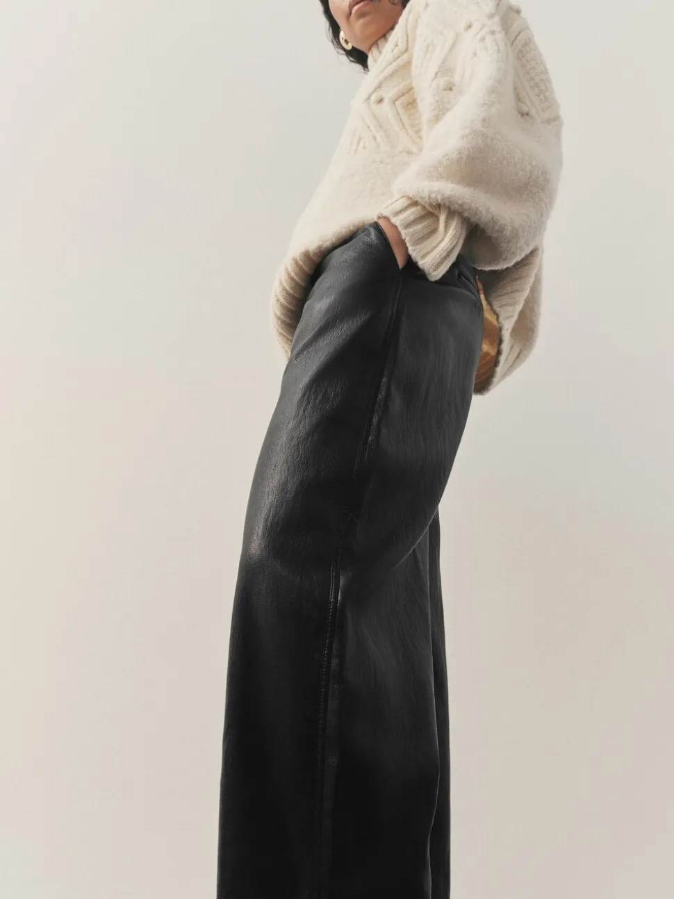 Zwart - Nothing Ordinary Faux Leather Barrel Leg Trousers