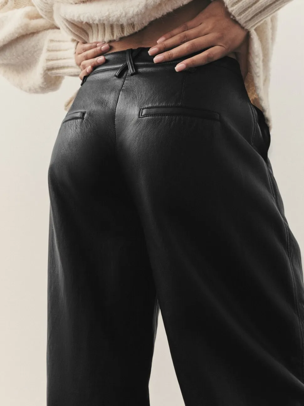 Zwart - Nothing Ordinary Faux Leather Barrel Leg Trousers
