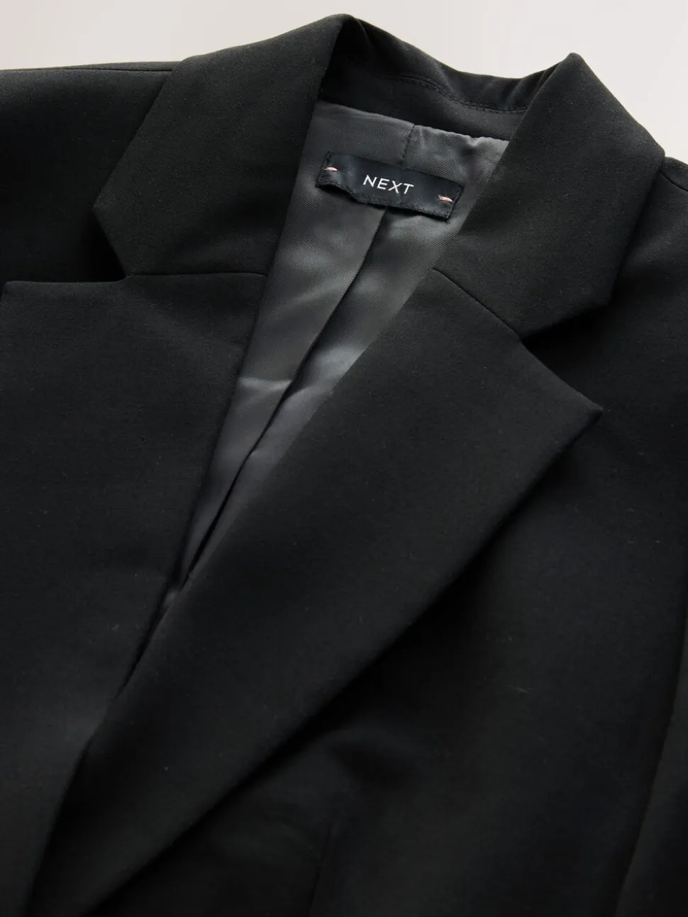Zwart - Op maat gemaakte blazer met enkele rij knopen van wol