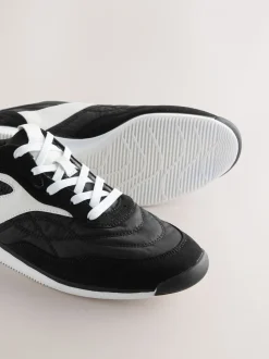Zwart - Paneel Detail Vetersluiting Trainers