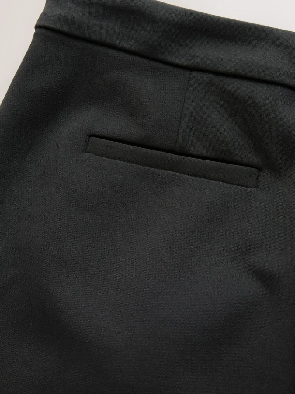 Zwart - Ponte Broek met Wijde pijpen en goudkleurige knoopdetails
