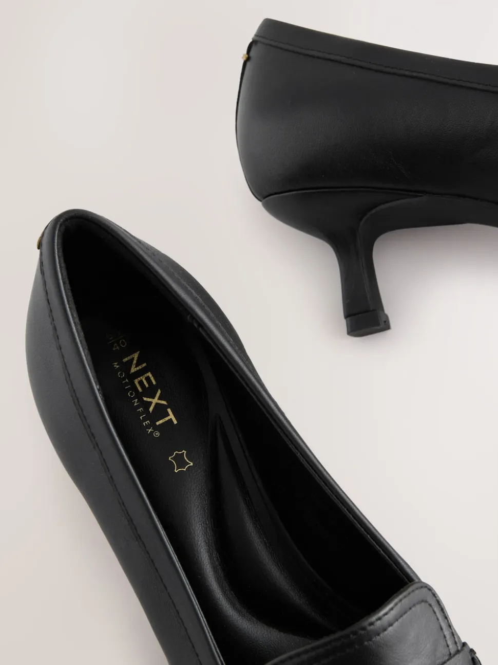 Zwart - Premium Leather With Motionflex Point Toe Tassel Heels Loafers
