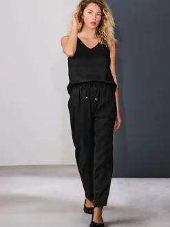 Zwart - Pull On Tapered Trousers With Linen