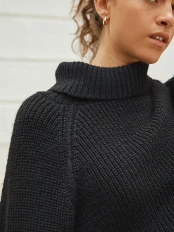 Zwart - Roll Neck Ribbed Knitted Poncho