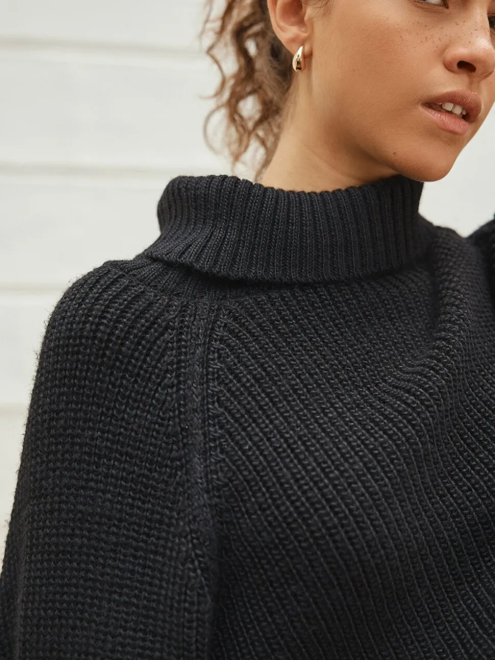 Zwart - Roll Neck Ribbed Knitted Poncho