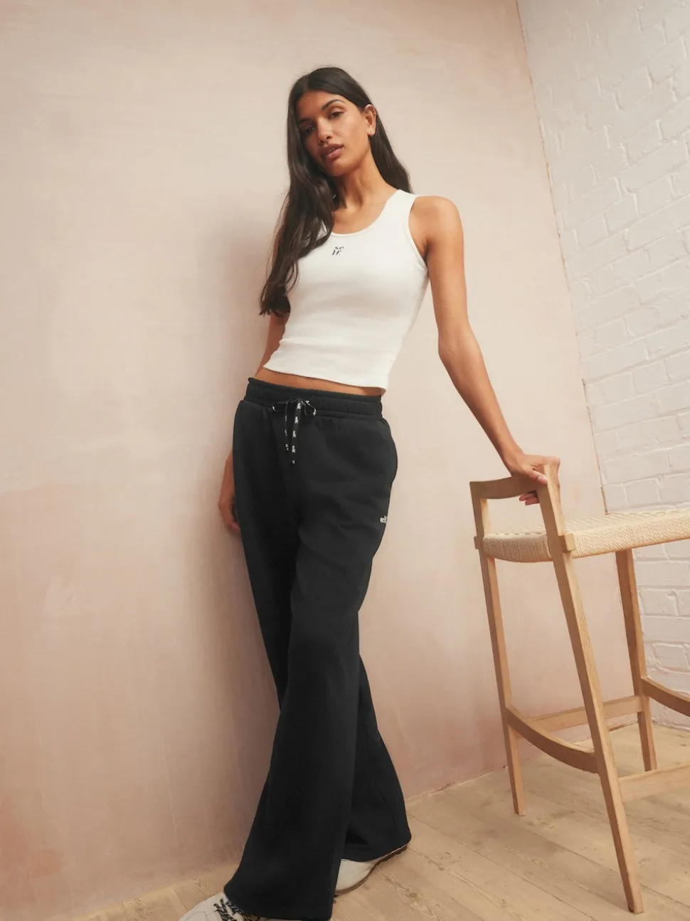 Zwart - self. joggingbroek met wijde pijpen