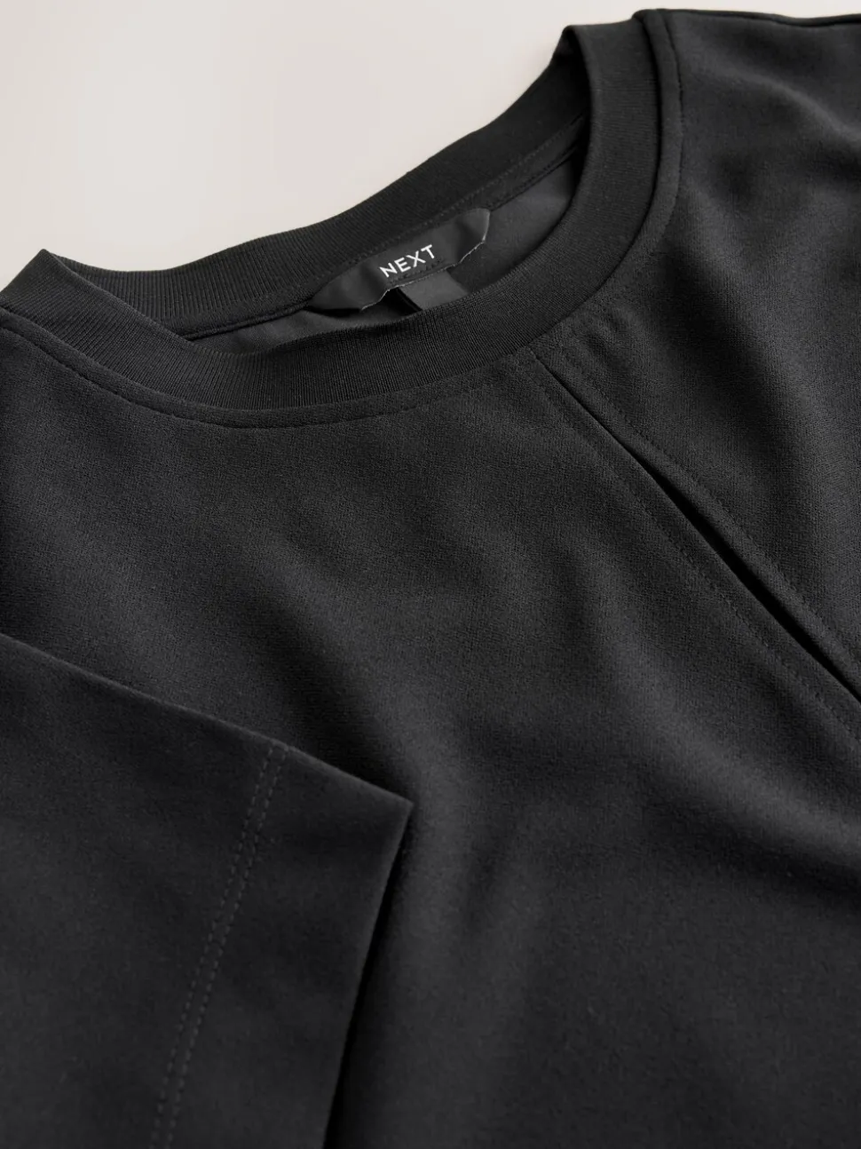 Zwart - Short Sleeve Keyhole Crew Neck Top
