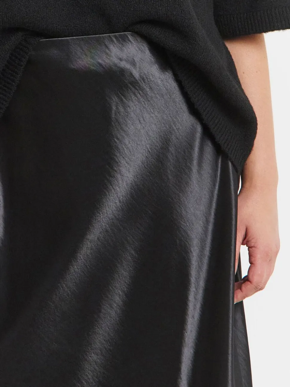 Zwart - Simply Be satijnen maxi-rok