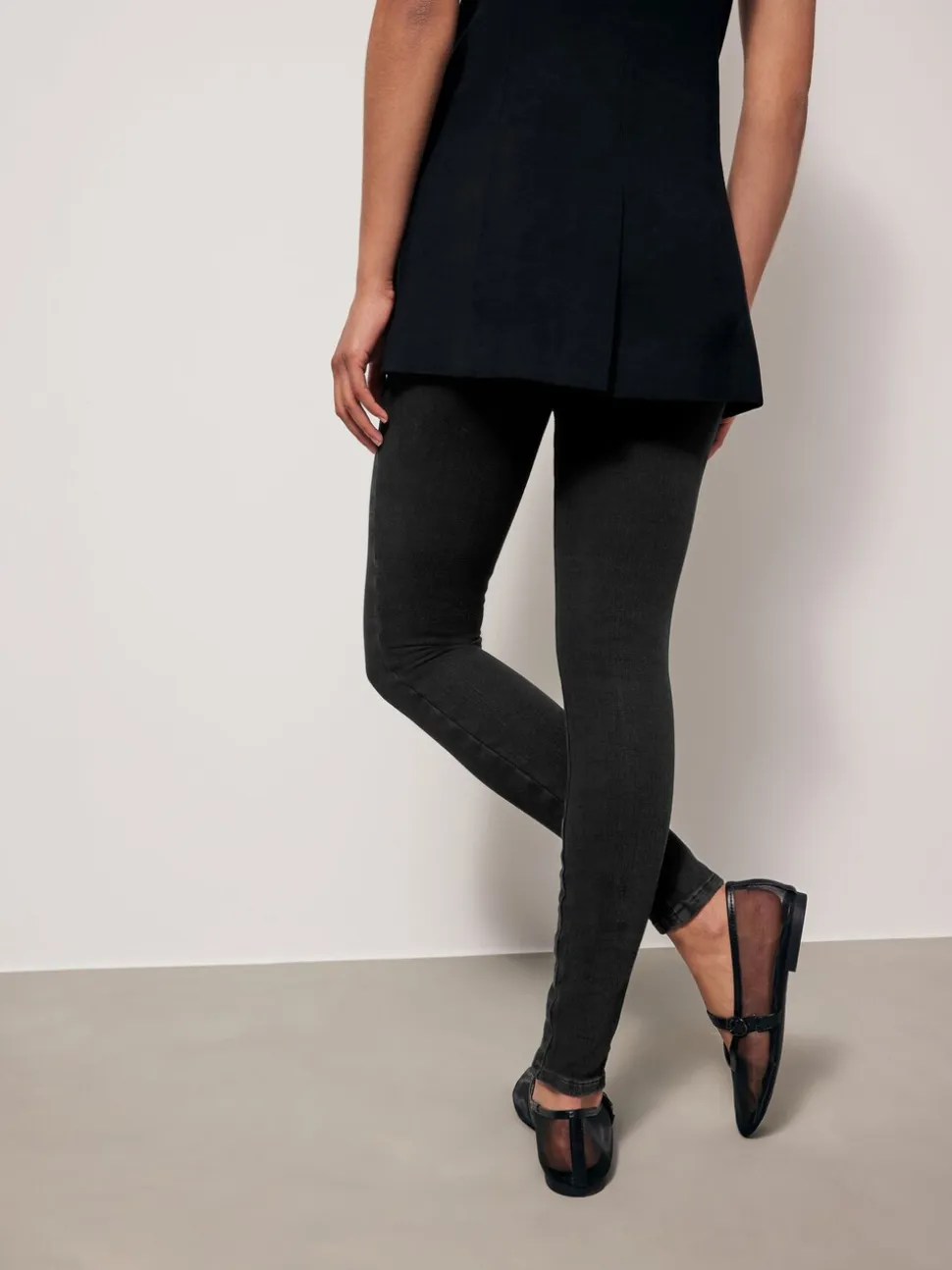 Zwart - Skinny jeans met 360° stretch