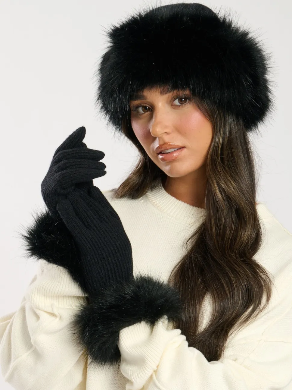 Zwart - South Beach Faux Fur Hat And Glove Set