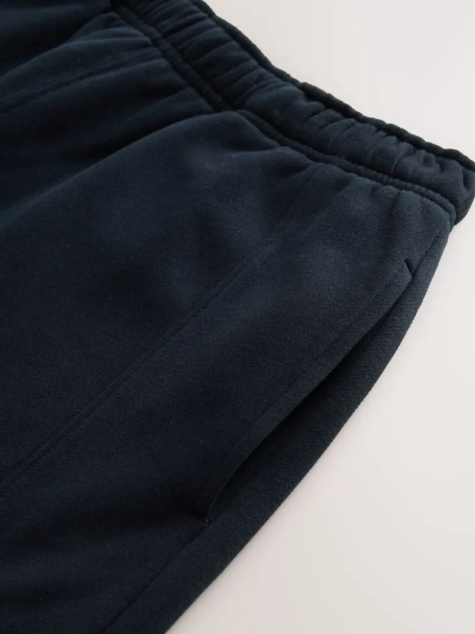 Zwart - Supersoft Peached Essentials Mid Length Jersey Jort Shorts