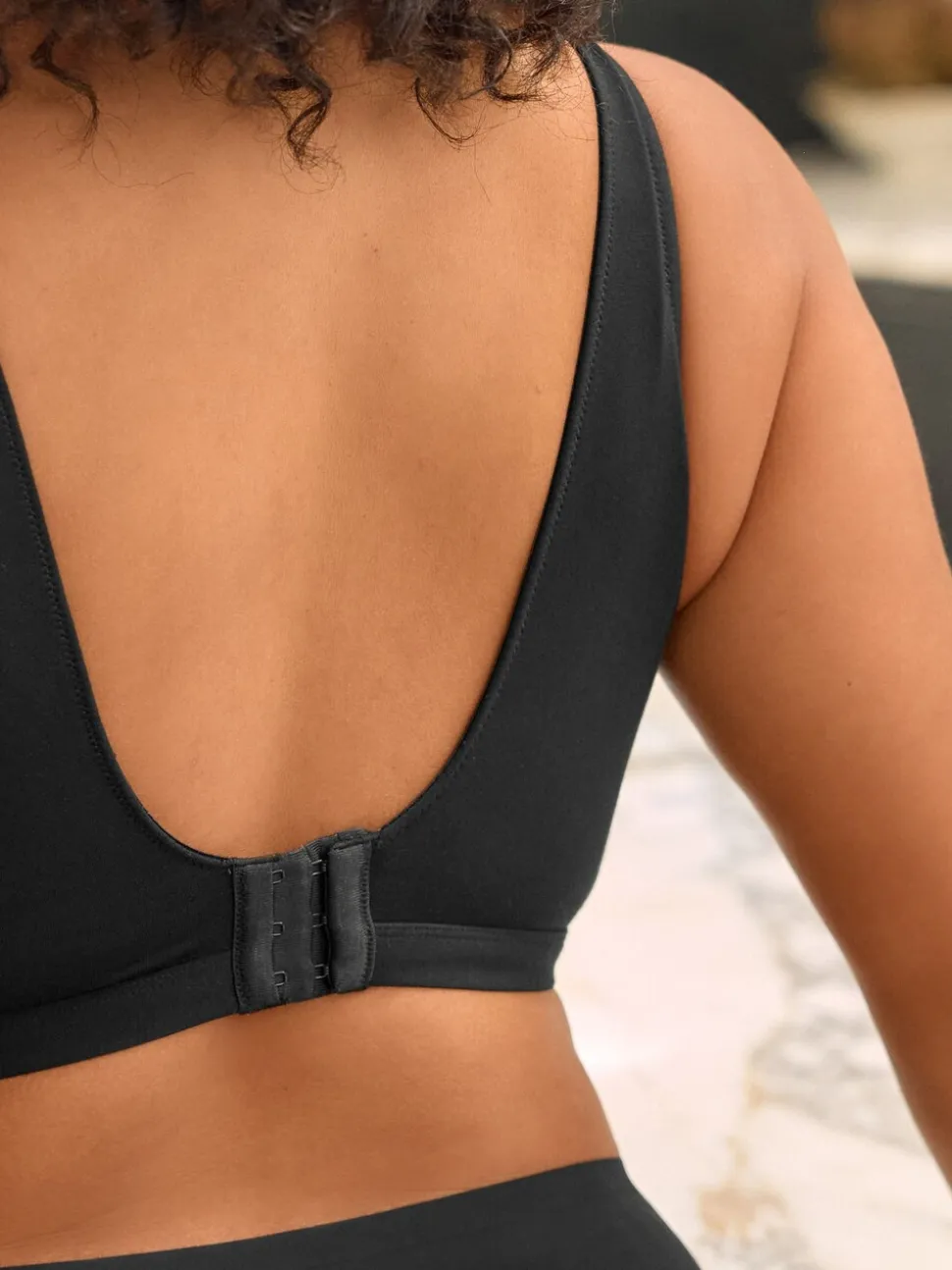 Zwart - Superzachte beha met totale ondersteuning en ultiem comfort zonder vulling en beugel