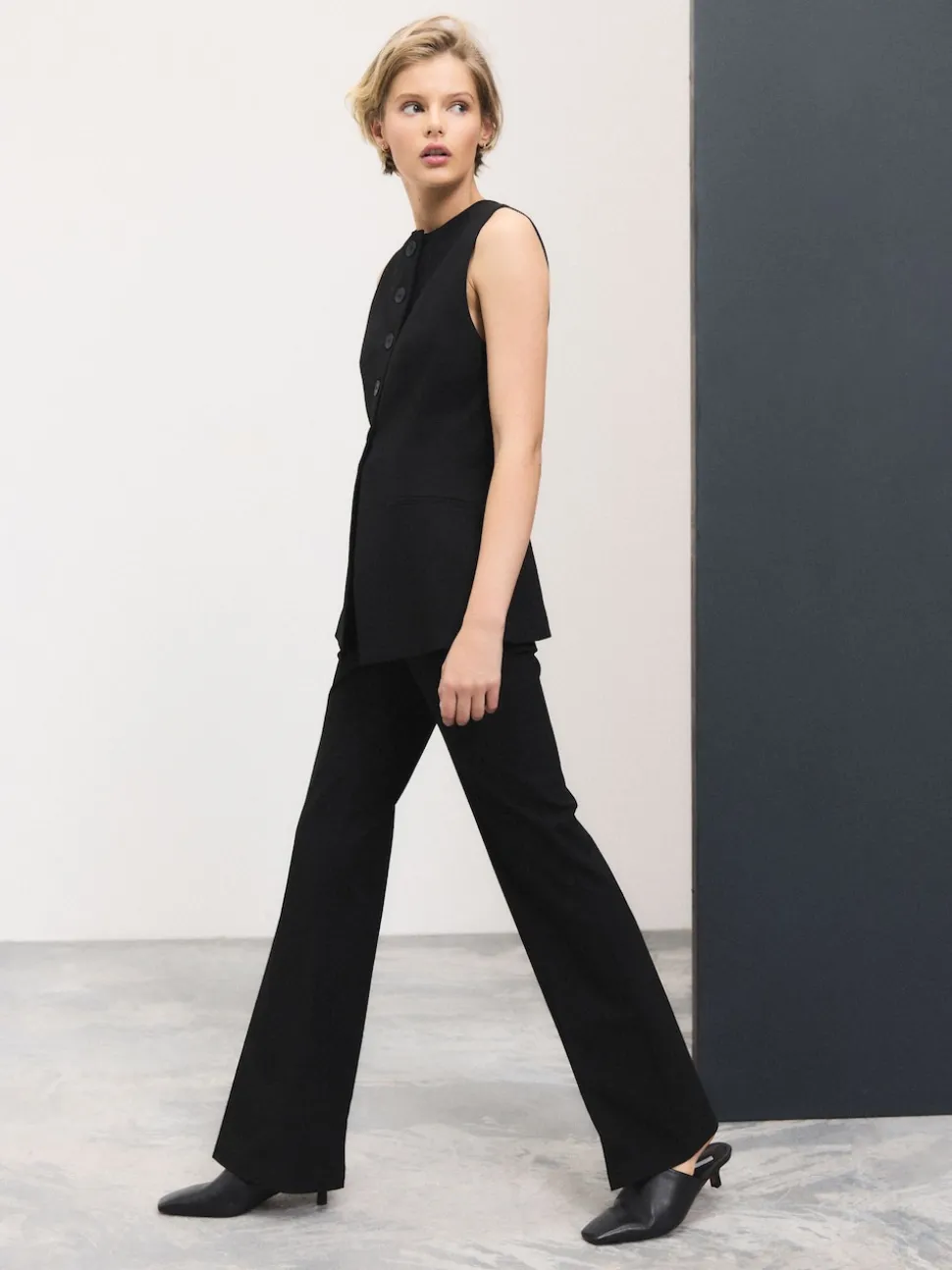 Zwart - Tailored Bootcut Trousers With Wool