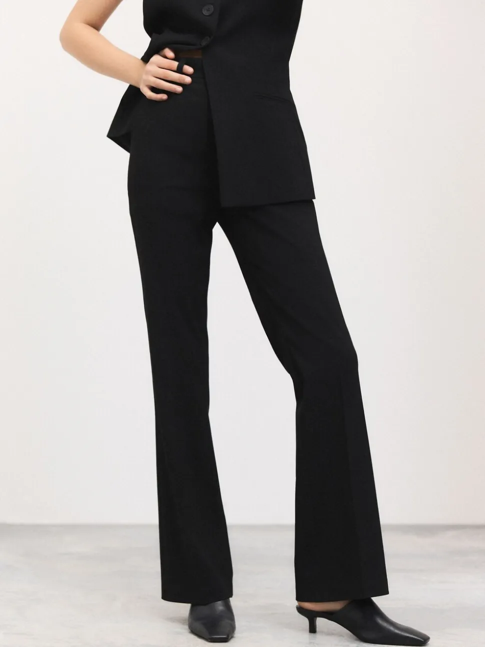 Zwart - Tailored Bootcut Trousers With Wool