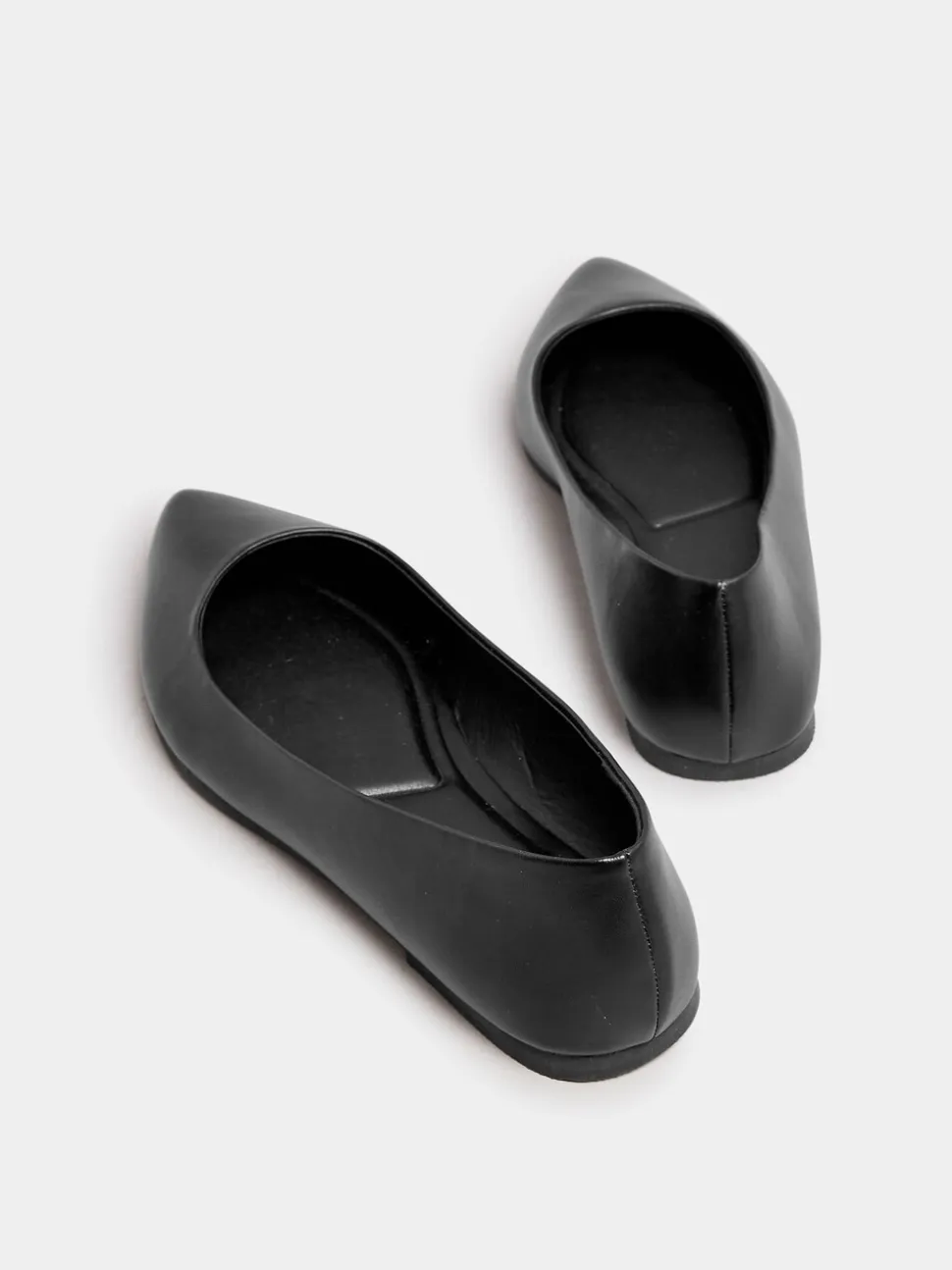 Zwart - Yours Curve Wide Fit Flat Point Pumps