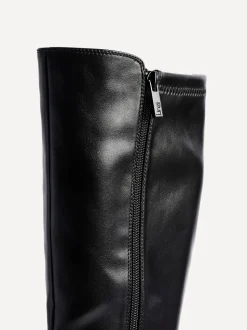 Zwart imitatieleer - Linzi Revolve Stretch High Leg Boot With Low Block Heel